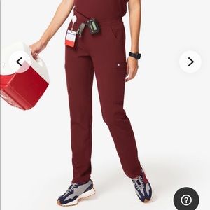 Brand new XXS yola skinny scub pants, burgundy